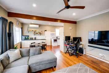 818 Oliphant Road, Raureka