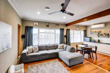 818 Oliphant Road, Raureka