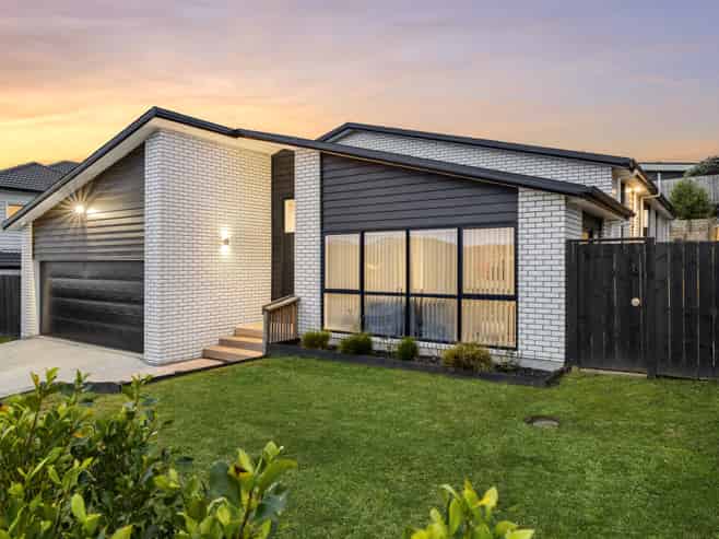 142 Lisle Farm Drive, Pukekohe