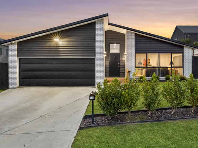 142 Lisle Farm Drive, Pukekohe