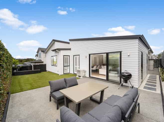 2 Waita Lane, Hobsonville
