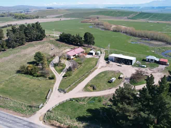 51 Saint Bathans Loop Road, Becks