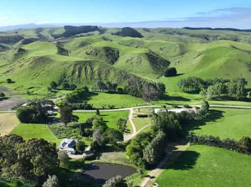 463 Dog Kennel Road, Ikawai