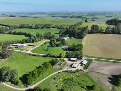 463 Dog Kennel Road, Ikawai