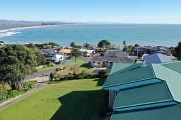 4/8 Rauporoa Road, Maketu