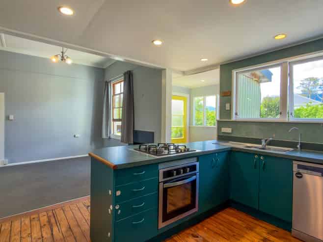 16 Puriri Valley Road, Puriri