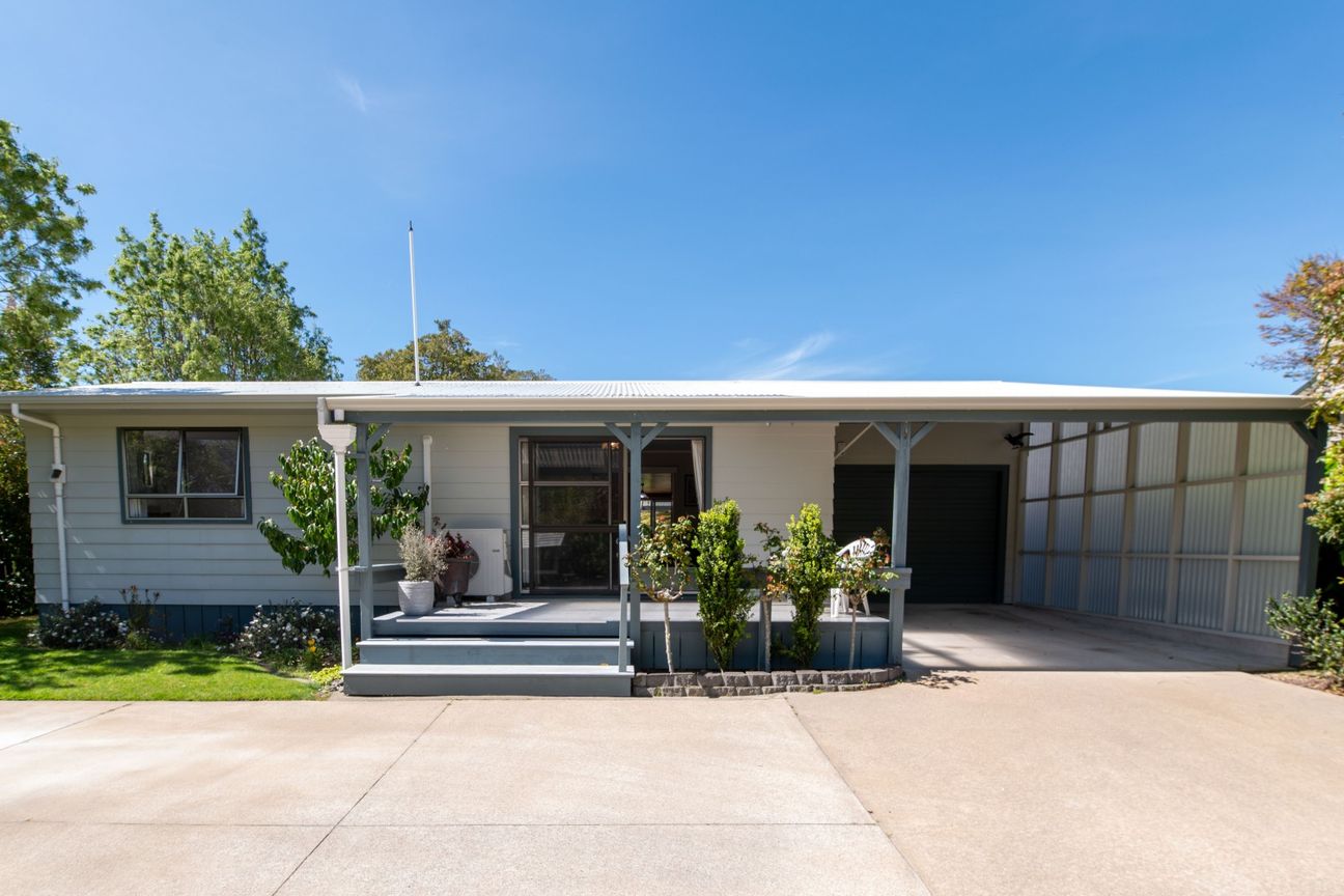 Lake Tarawera – Estate Sale - Bild 2