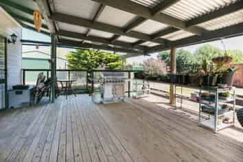 1/3389 State Highway 2, Takapau