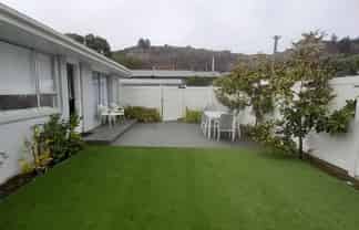 2/37b  Main Road, Redcliffs
