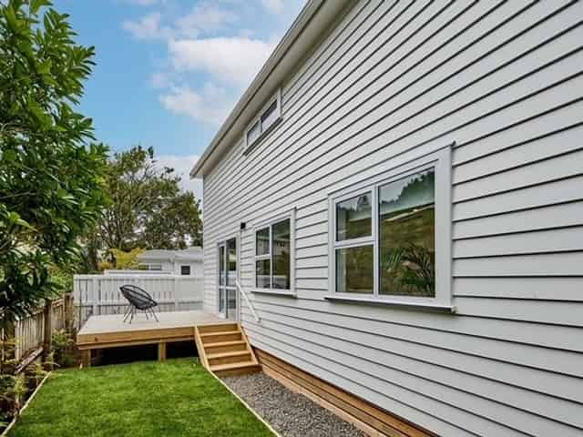 59a  Larsen Crescent, Tawa