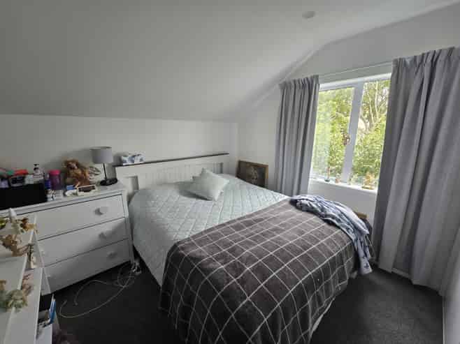 59a  Larsen Crescent, Tawa