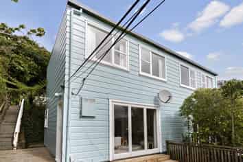 16 Rutland Way, Wadestown