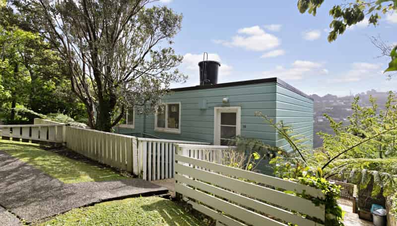 16 Rutland Way, Wadestown