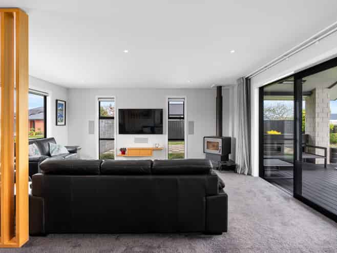 8 Marjorie Lane, Mosgiel