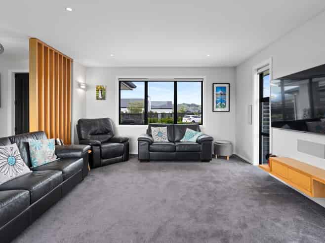 8 Marjorie Lane, Mosgiel