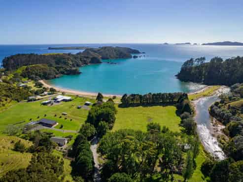 69 Mahinepua Road, Kaeo