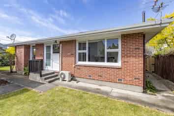 47 Hills Road, Edgeware