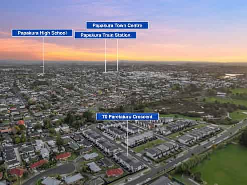 70 Paretaiuru Crescent, Papakura