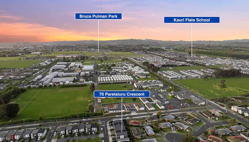 70 Paretaiuru Crescent, Papakura