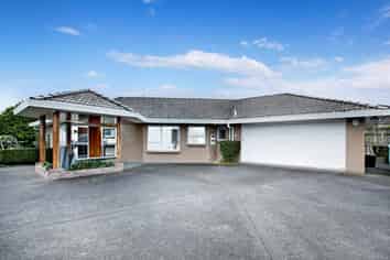 5 Ayrshire Place, Somerville
