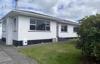 123R Pembroke Road, Stratford