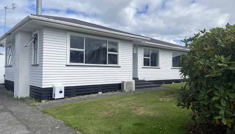123R Pembroke Road, Stratford