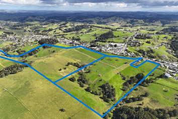 122 Hurndall Street East, Maungaturoto