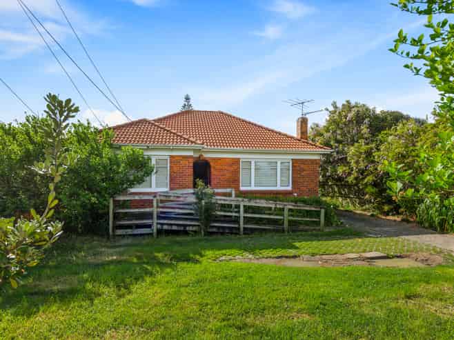 1614 Great North Road, Waterview