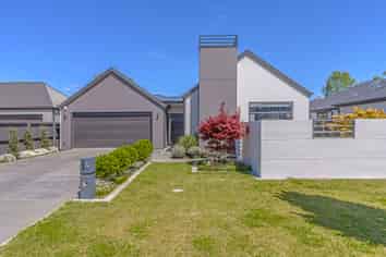 3 Amberite Place, Harewood