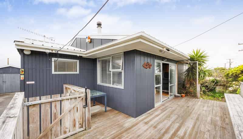 79 Nash Parade, Foxton Beach