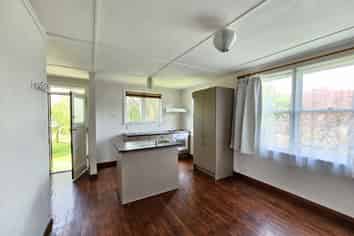 78 Pikarere Street, Titahi Bay