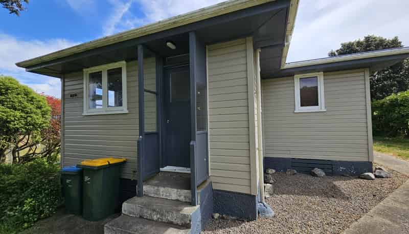 78 Pikarere Street, Titahi Bay