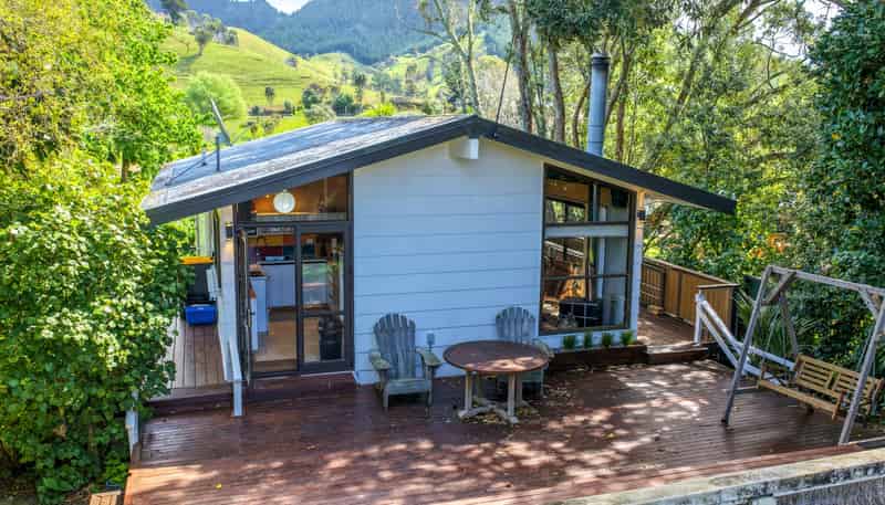 86 Kon Tiki Road, Whiritoa