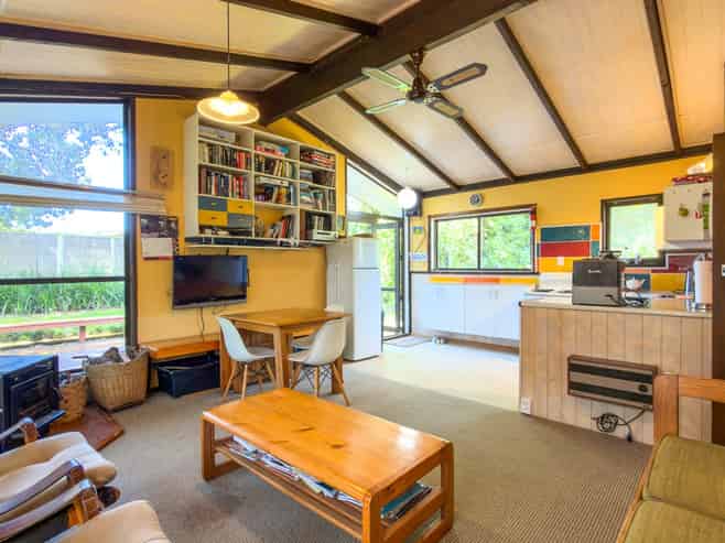 86 Kon Tiki Road, Whiritoa