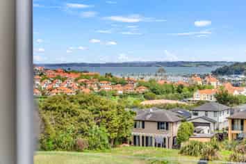 141 Alec Craig Way, Gulf Harbour