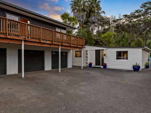 18 Awhiorangi Promenade, Swanson