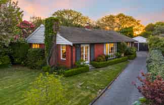 37 Sevenoaks Drive, Bryndwr