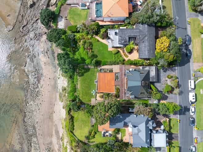 6 Cliff Road, Torbay