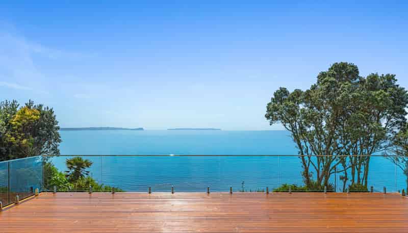 6 Cliff Road, Torbay