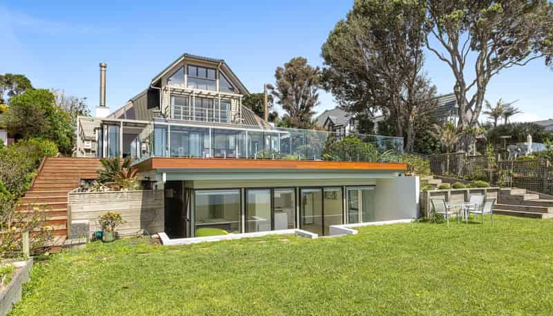 6 Cliff Road, Torbay