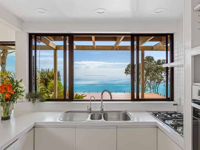6 Cliff Road, Torbay