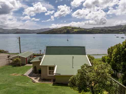 257 Beach Road, Akaroa