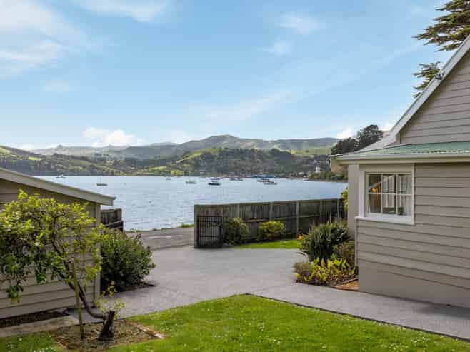 257 Beach Road, Akaroa