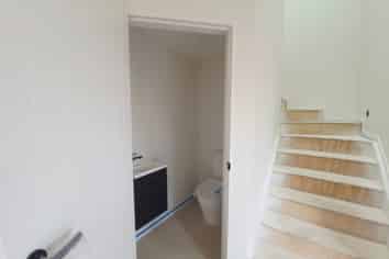 2/13 Torino Street, Point England