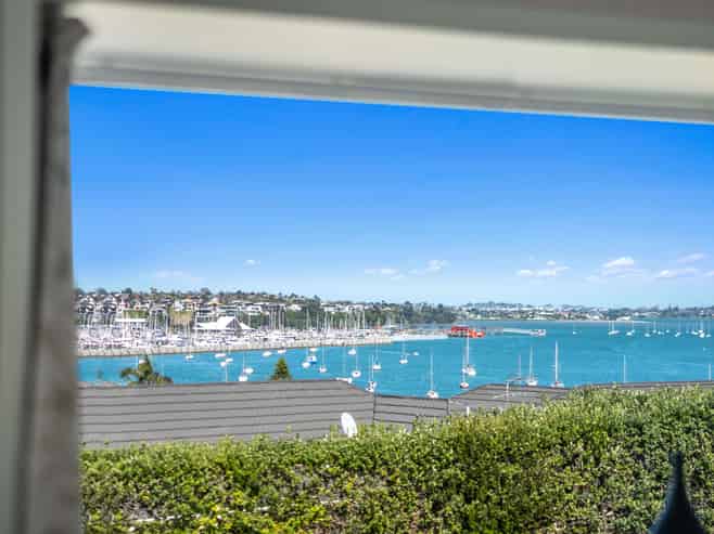 34 Bucklands Beach Road, Bucklands Beach