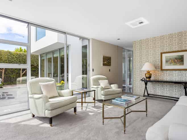 9 Poynder Avenue, Merivale