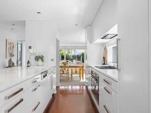 9 Poynder Avenue, Merivale