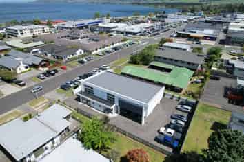 Stunning Professional Offices – FOR LEASE