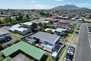 Stunning Professional Offices – FOR LEASE