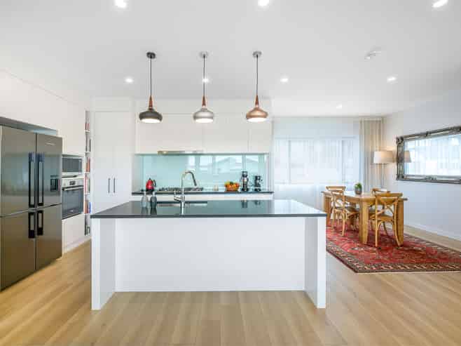 12 Moki Place, Long Bay